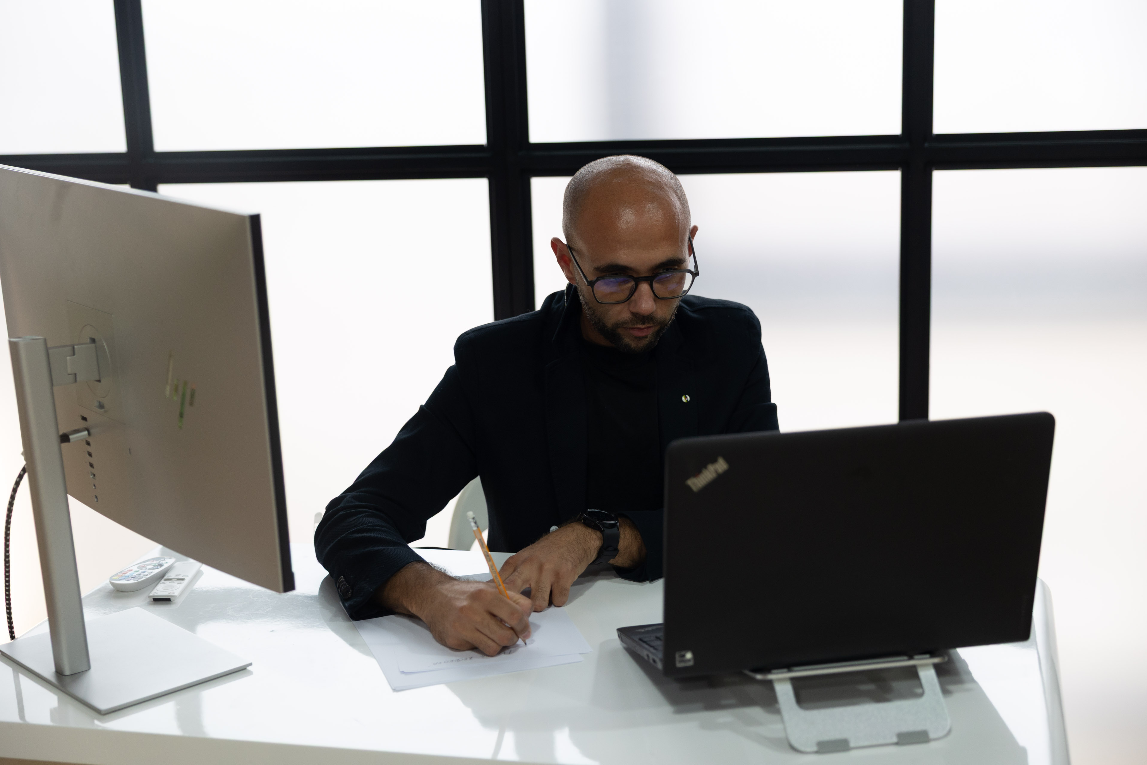 Práca v kancelárii Yolen.sk